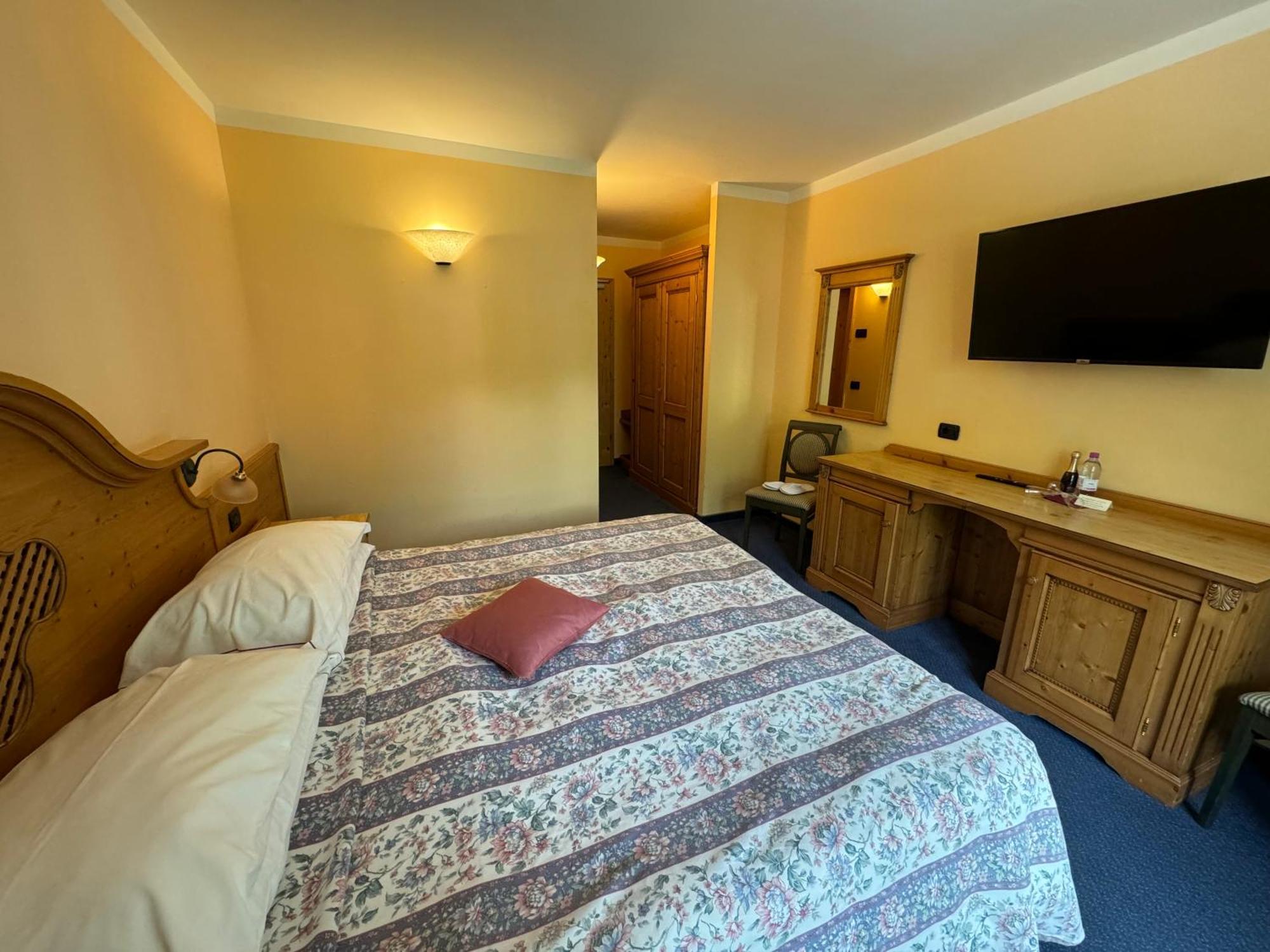 Garden Hotel Bellariva Molveno Δωμάτιο φωτογραφία